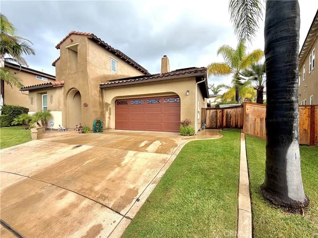 335 Plaza Toluca, Chula Vista, CA — listing photo 1
