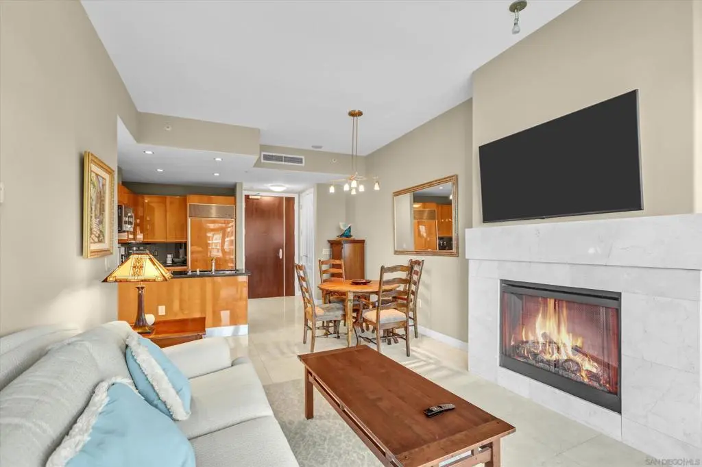 550 Front 806, San Diego, CA — listing photo 1