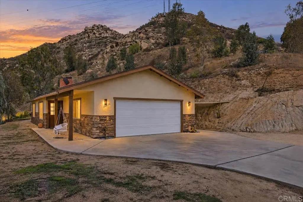 13676 Willow Rd, Lakeside, CA — listing photo 1