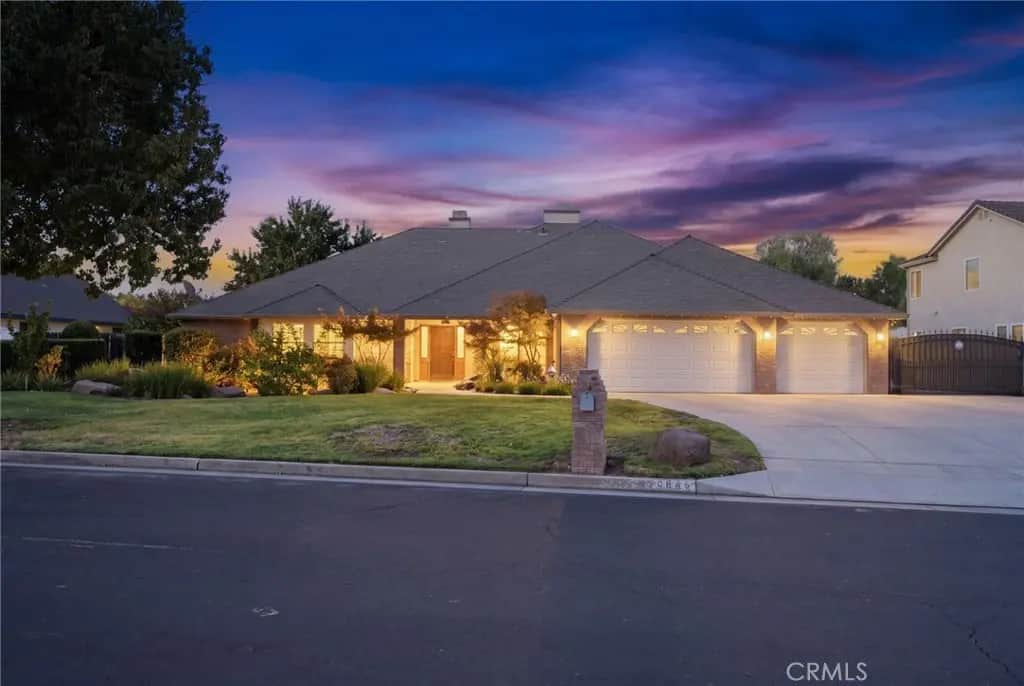2843 Carolina Avenue, Clovis, CA — listing photo 1