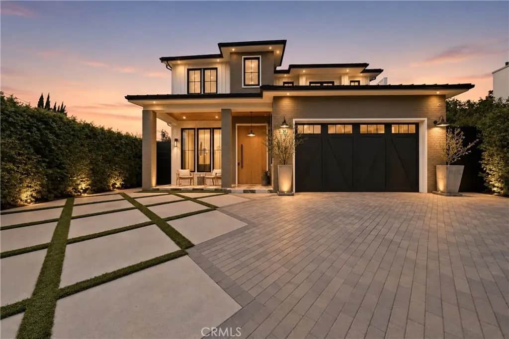 5001 Newcastle, Encino, CA — listing photo 1