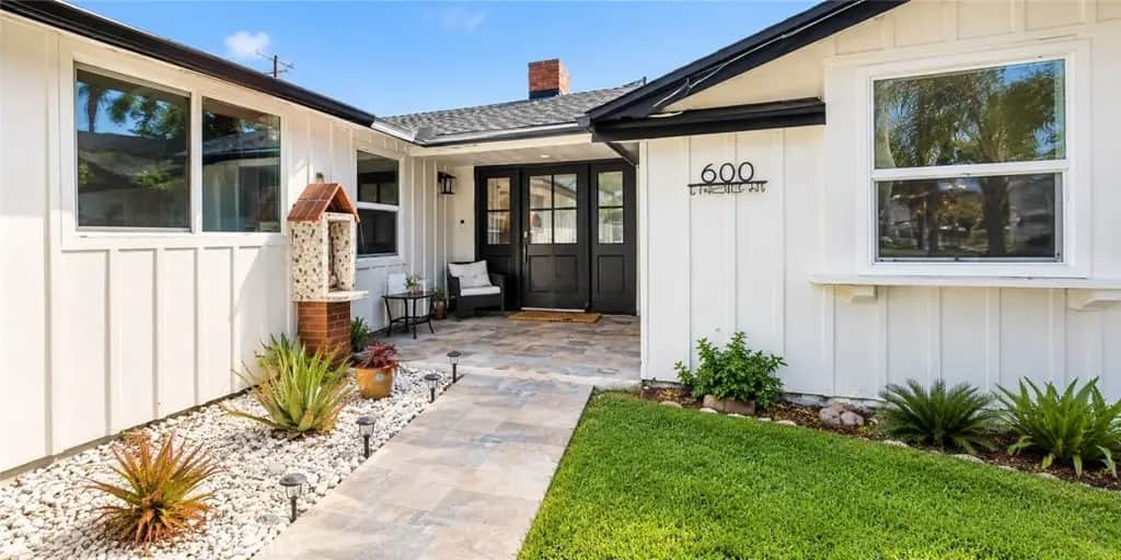 600 E Pinehurst, La Habra, CA — listing photo 1