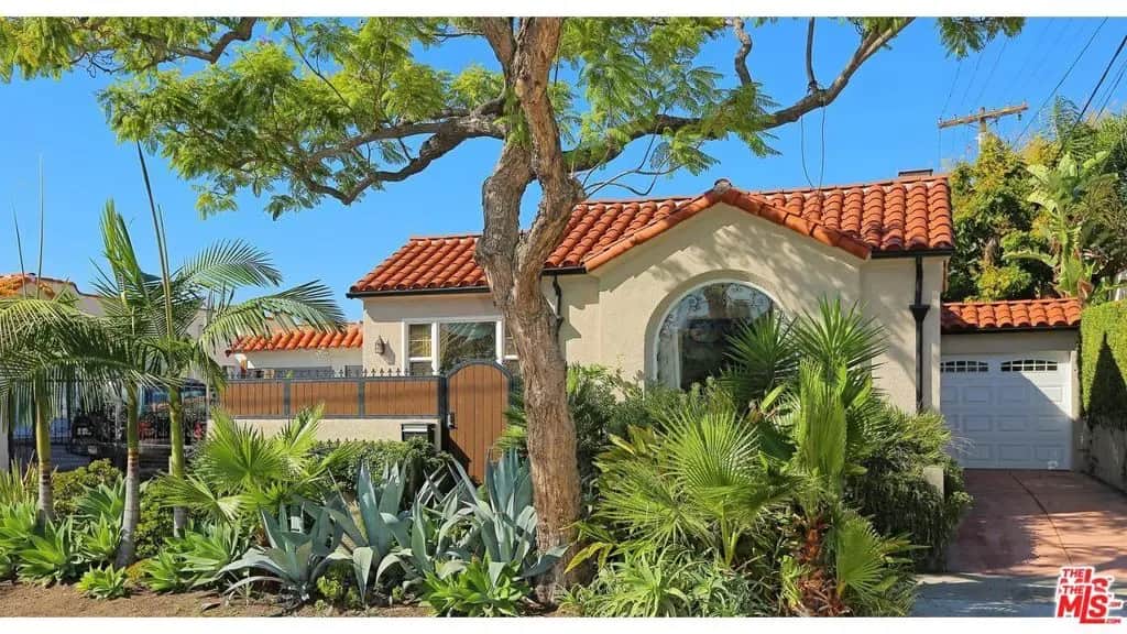 7417 CLINTON Street, Los Angeles, CA — listing photo 1