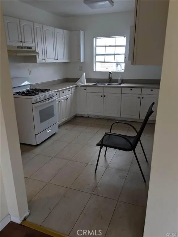 643 E Broadway, Long Beach, CA — listing photo 1