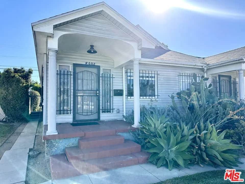 4602 6th Avenue, Los Angeles, CA — listing photo 1