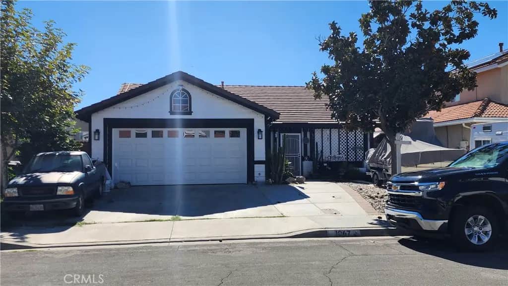 1067 Abbottswood, Perris, CA — listing photo 1
