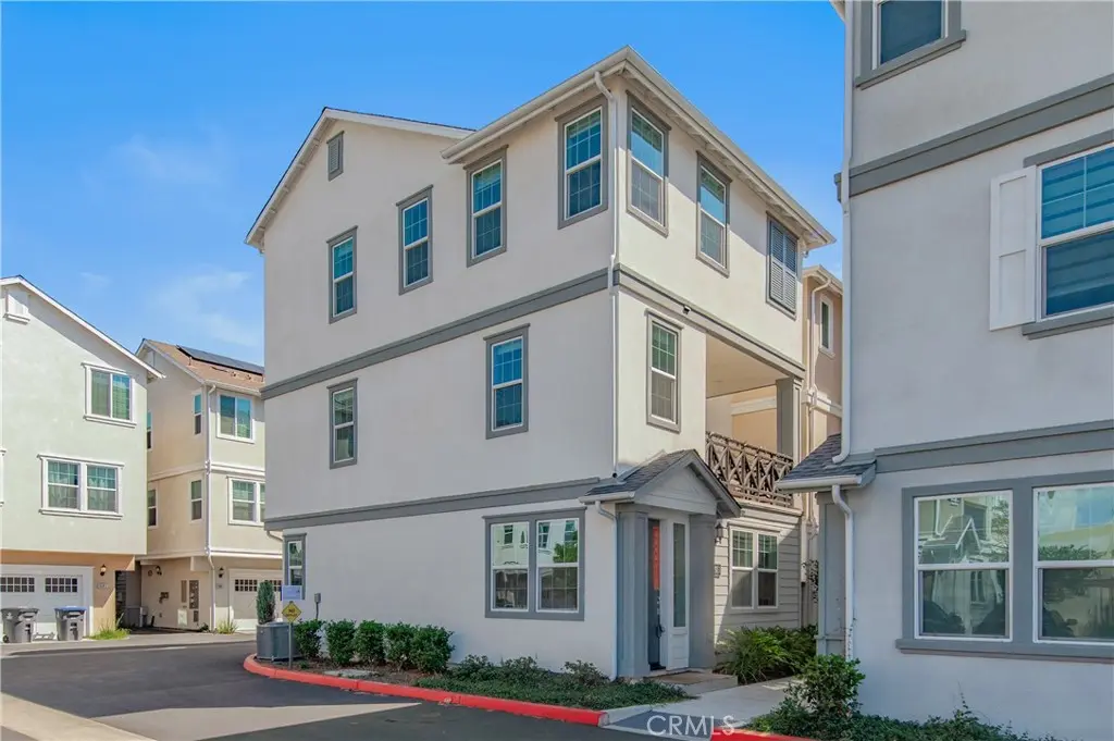 1092 W North, Anaheim, CA — listing photo 1