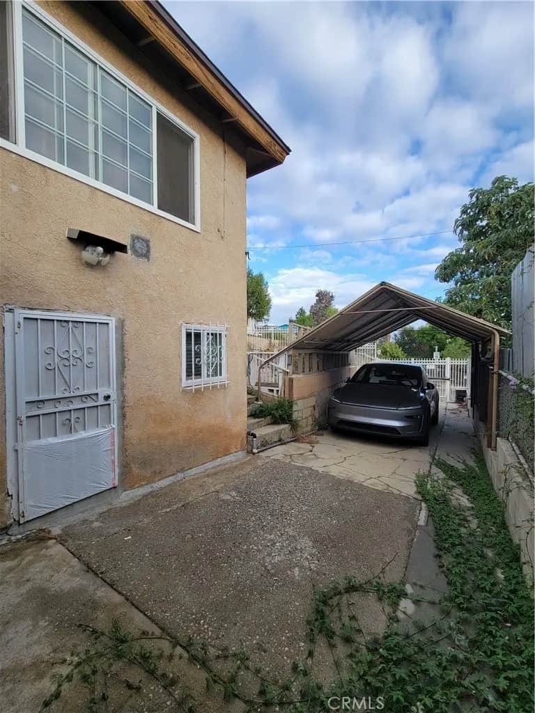 519 N Indiana, Los Angeles, CA — listing photo 1