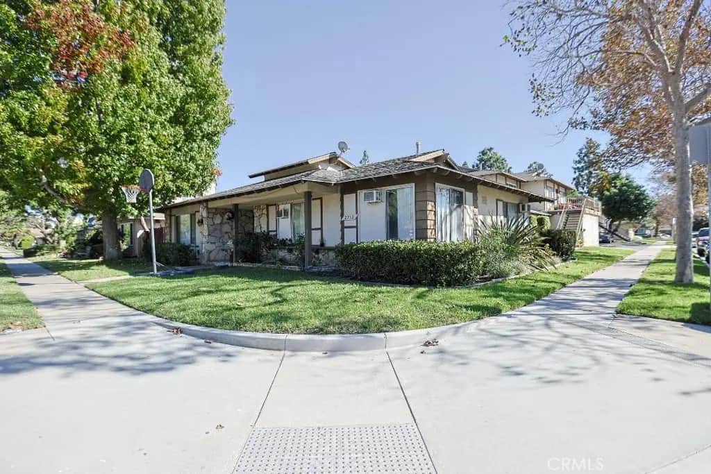 2732 W Orion, Santa Ana, CA — listing photo 1
