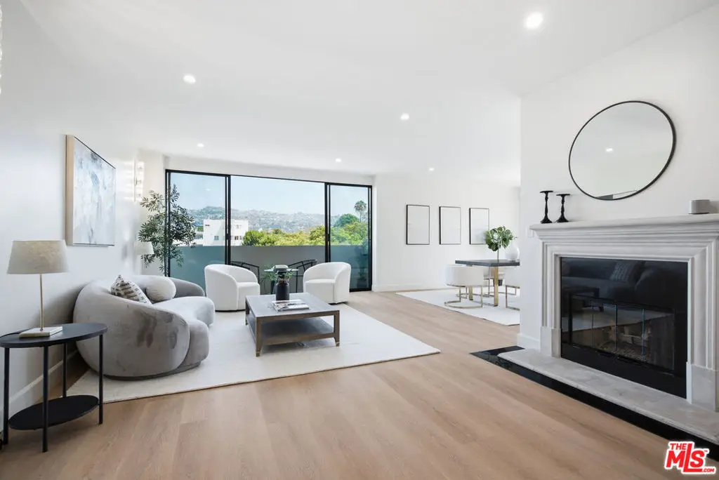 325 N Oakhurst Drive 405, Beverly Hills, CA — listing photo 1