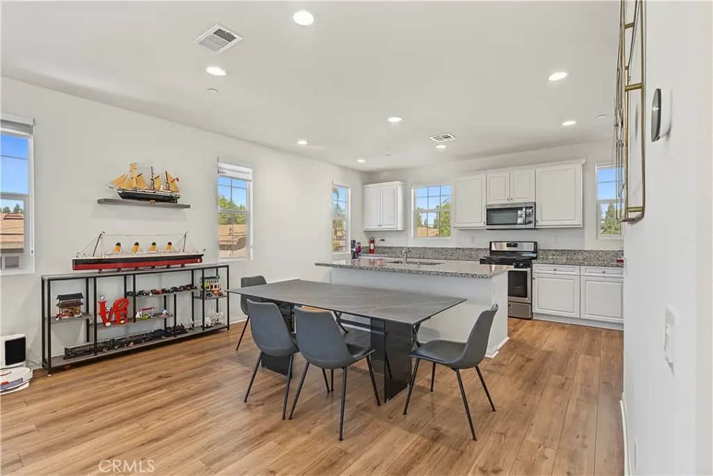 8881 Orangethorpe, Buena Park, CA — listing photo 1