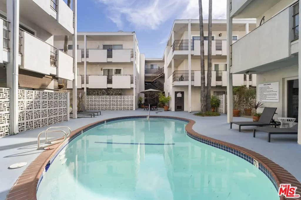 4445 Cartwright Avenue 111, North Hollywood, CA — listing photo 1
