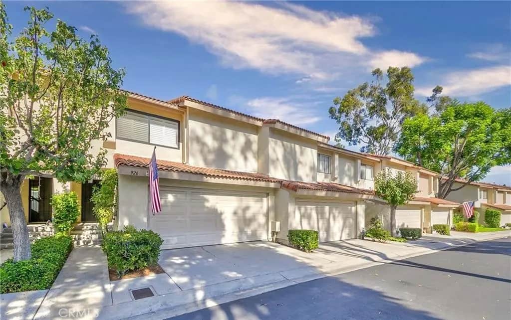 926 Whitewater, Fullerton, CA — listing photo 1