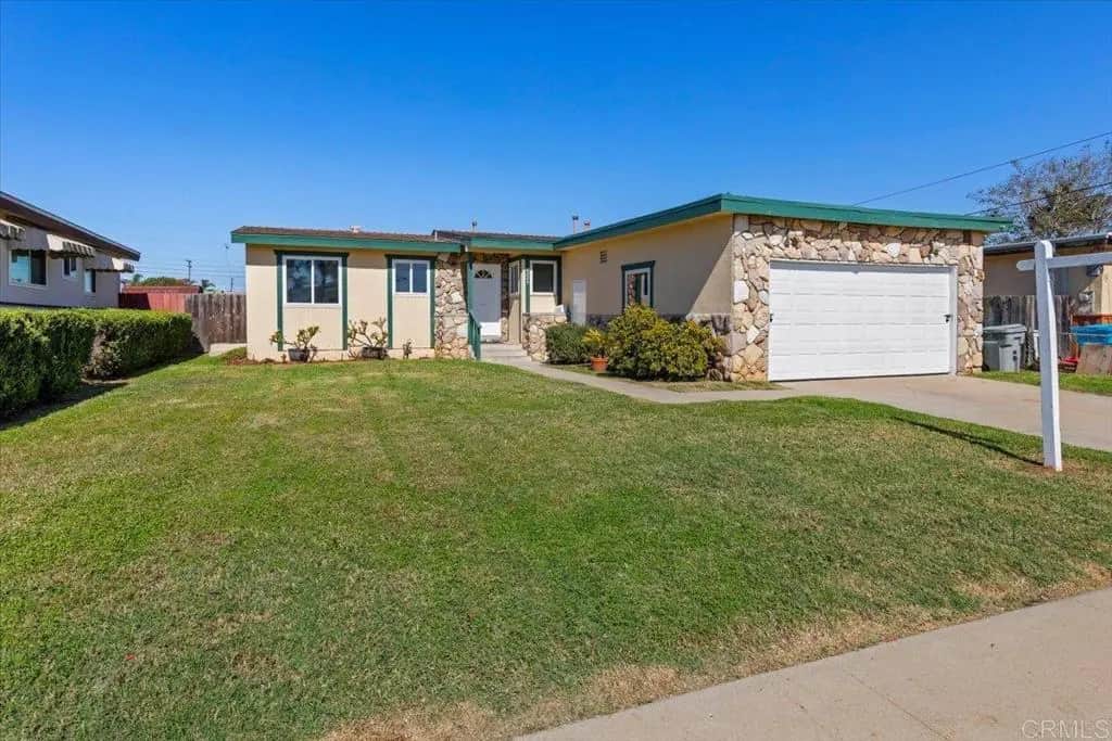 2224 Hemlock Avenue, San Diego, CA — listing photo 1