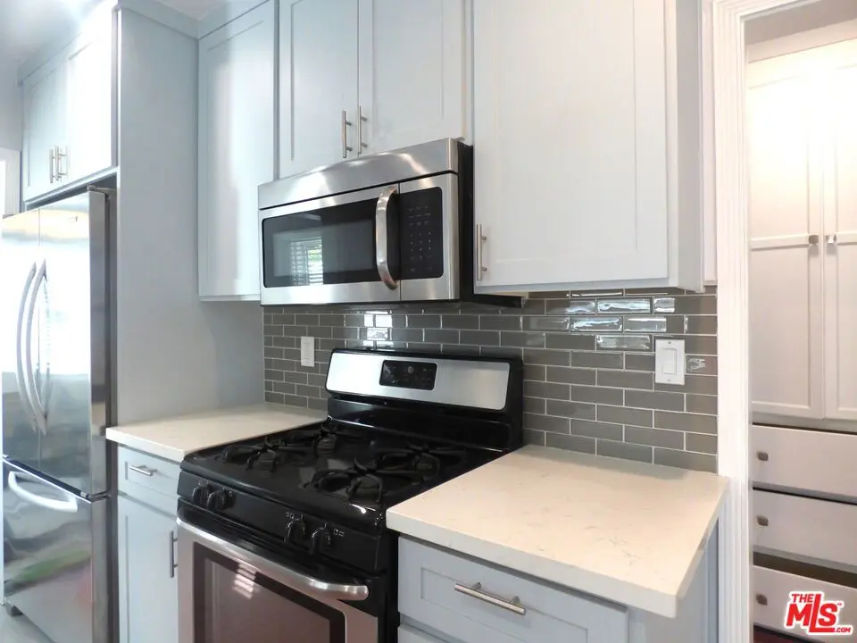 1844 S BARRINGTON Avenue, Los Angeles, CA — listing photo 1
