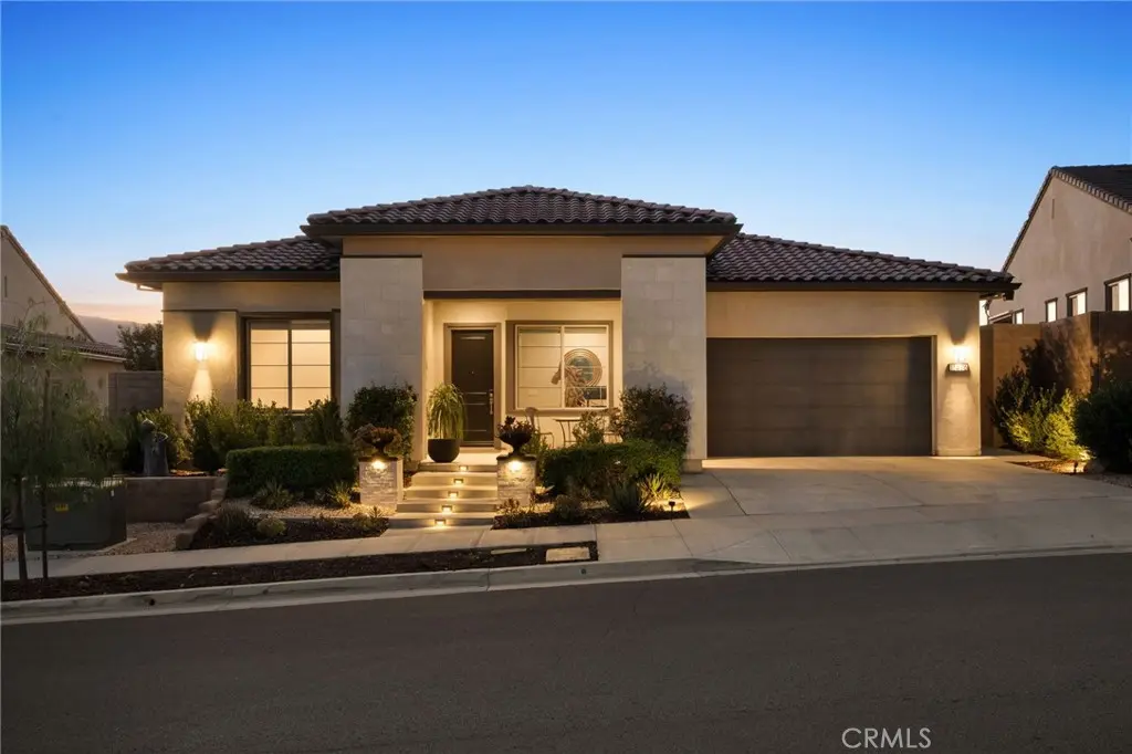 11476 Arch Hill Drive, Corona, CA — listing photo 1