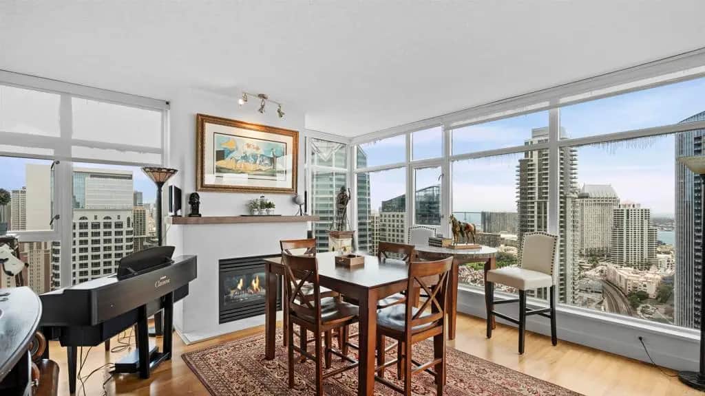 1199 Pacific Highway 3004, San Diego, CA — listing photo 1