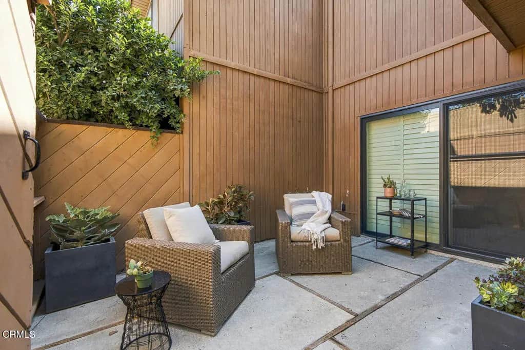 121 Arlington Drive 8, Pasadena, CA — listing photo 1