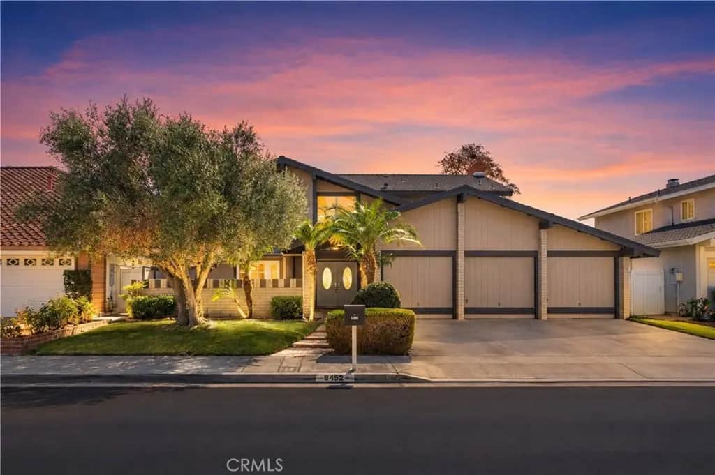 8452 Compton, Huntington Beach, CA — listing photo 1