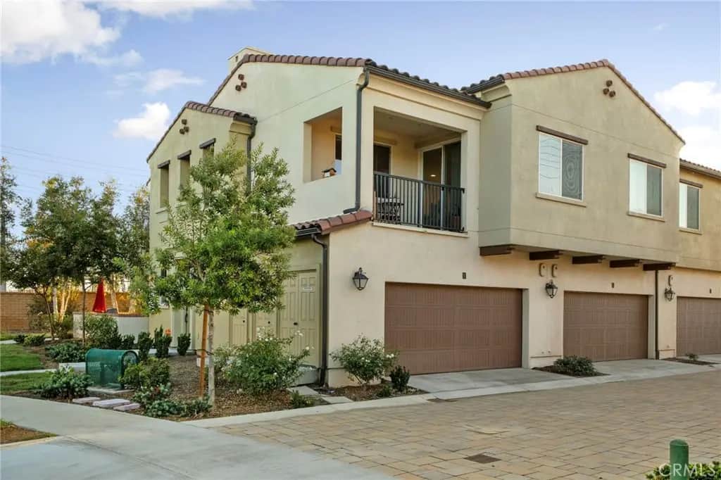 4160 S Bodega Way 1, Ontario, CA — listing photo 1