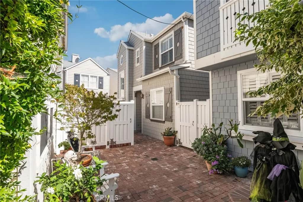 1800 S Pacific Coast, Redondo Beach, CA — listing photo 1