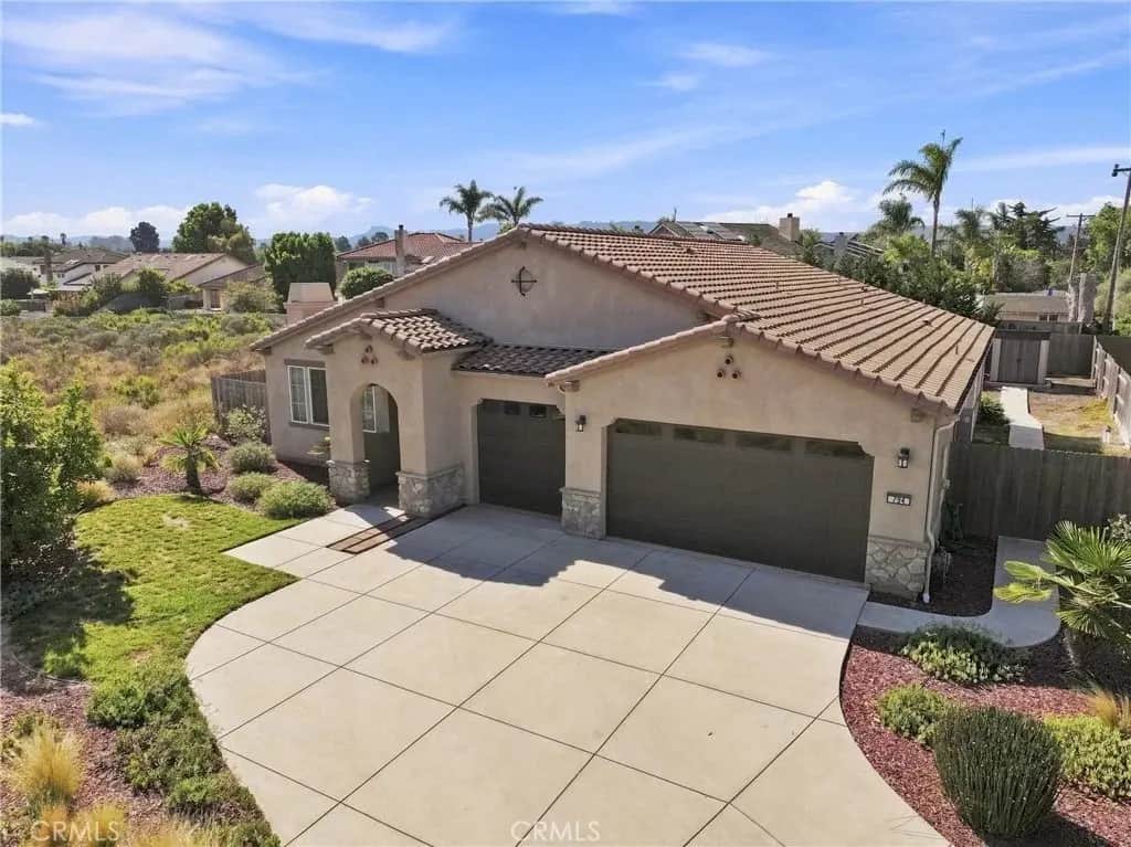 794 Hickok Circle, Santa Maria, CA — listing photo 1