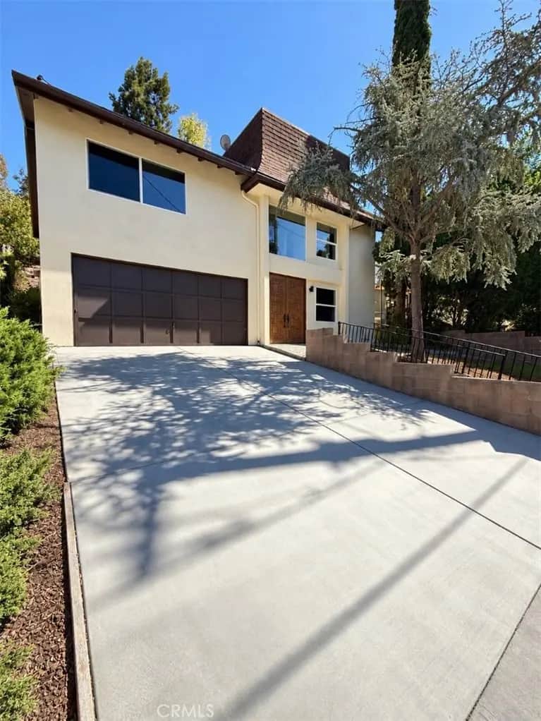 5144 Don Pio, Woodland Hills, CA — listing photo 1