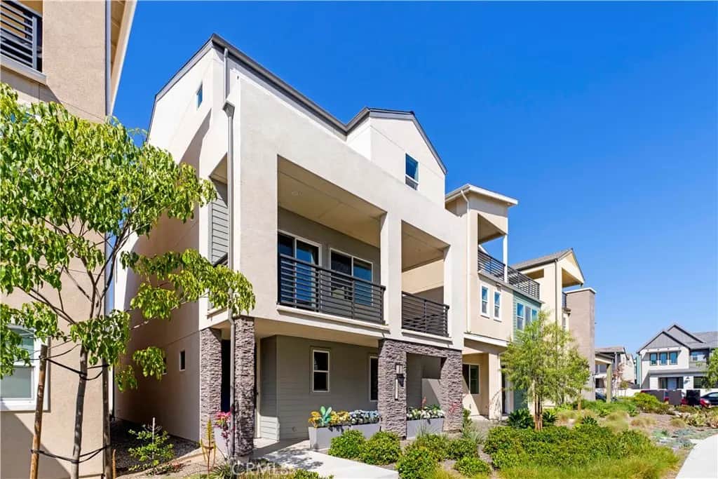 351 Baluster, Irvine, CA — listing photo 1