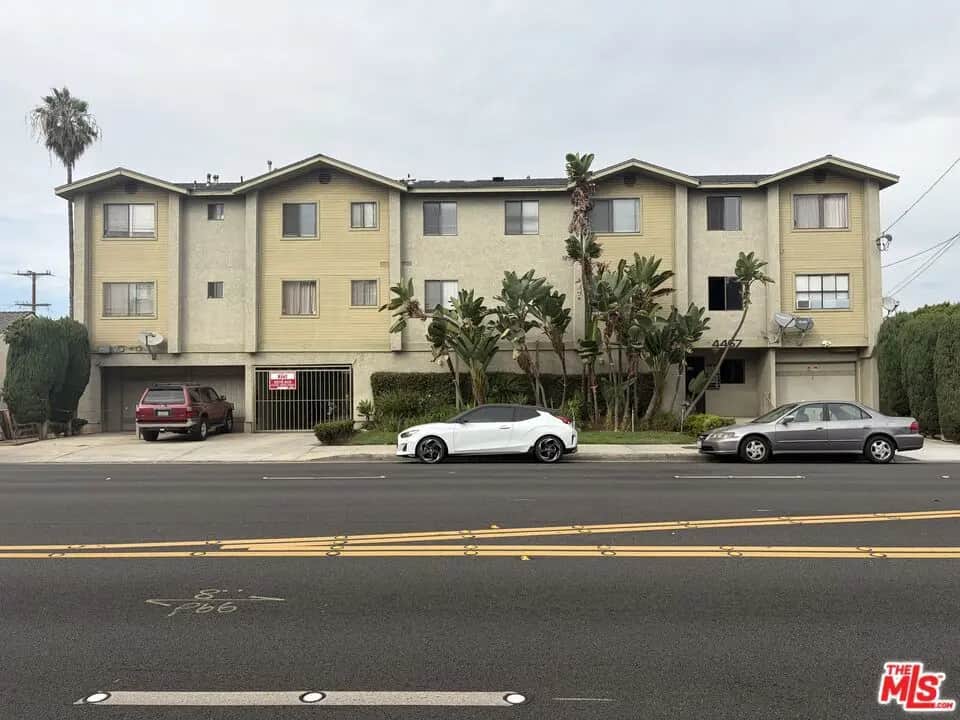 4467 W 120th Street 7, Hawthorne, CA — listing photo 1