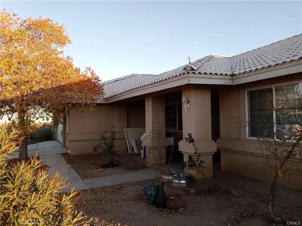 5255 Amador, Phelan, CA — listing photo 1