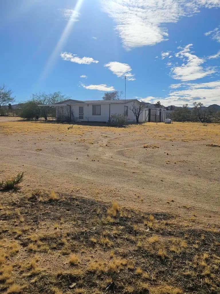 56225 Valley View Road, Landers, CA — listing photo 1