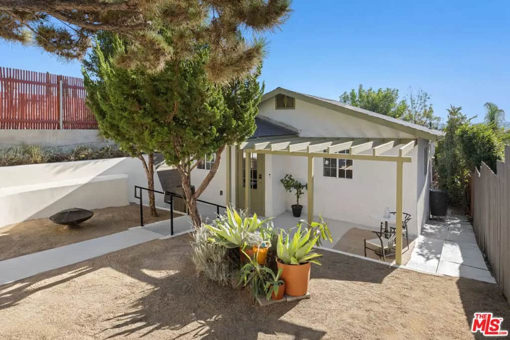 3174 Weldon Avenue, Los Angeles, CA — listing photo 1