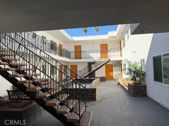1545 Gordon Street 5, Hollywood, CA — listing photo 1