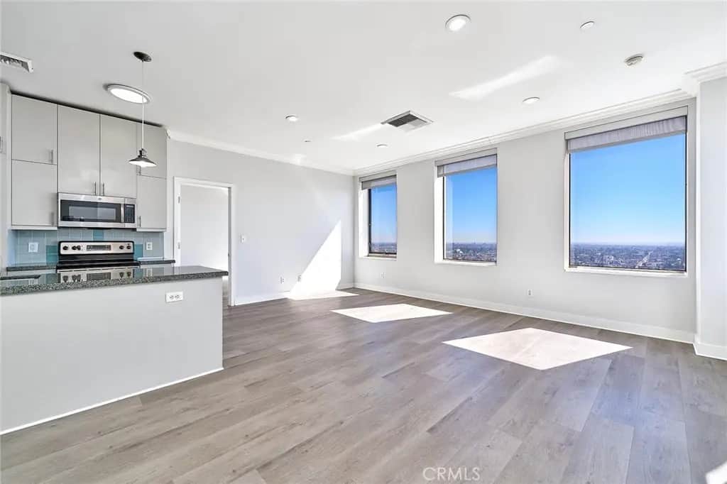 3810 Wilshire Boulevard PH 11, Los Angeles, CA — listing photo 1
