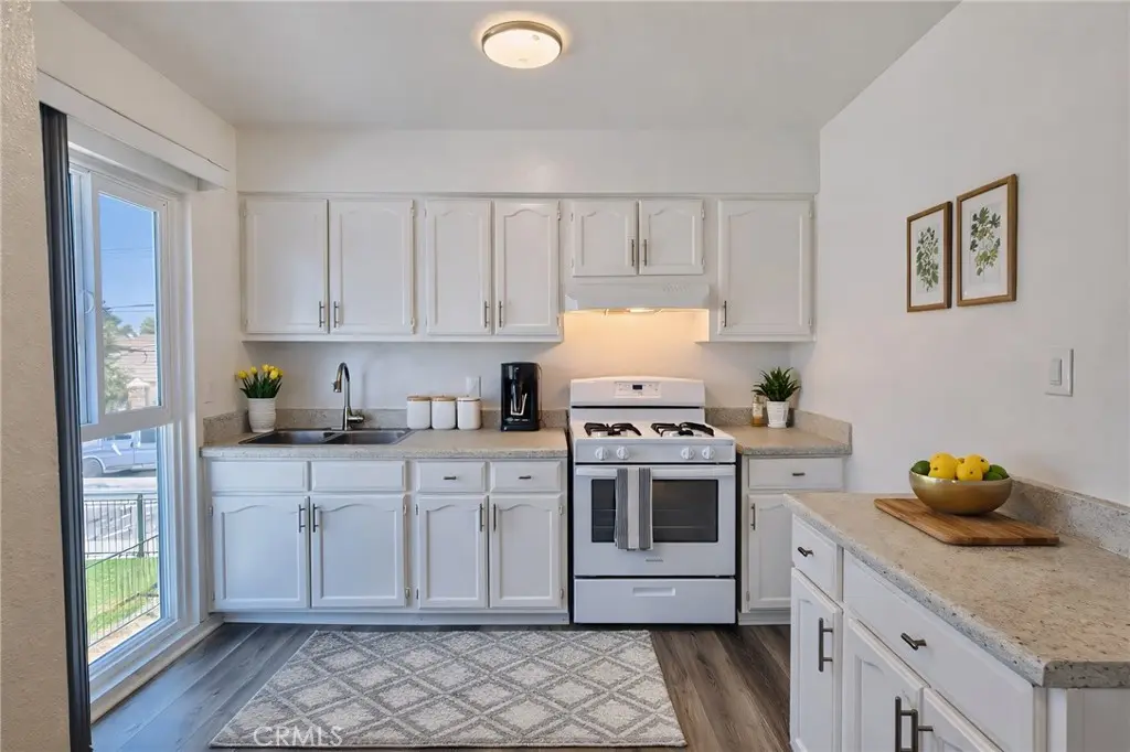 815 N Rose F, Compton, CA — listing photo 1