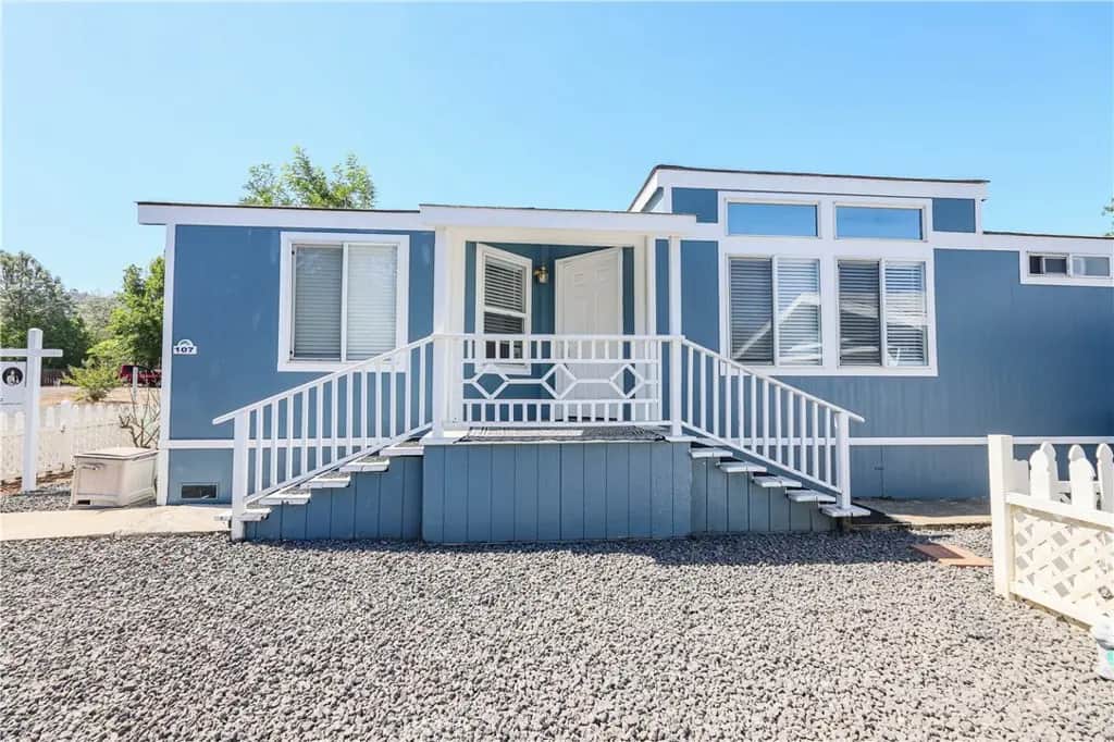400 Sulphur Bank Drive 107, Clearlake Oaks, CA — listing photo 1