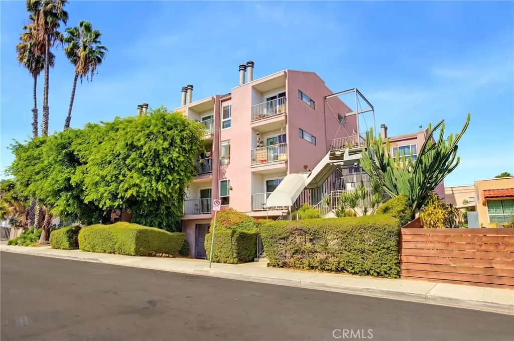 6525 La Mirada, Los Angeles, CA — listing photo 1