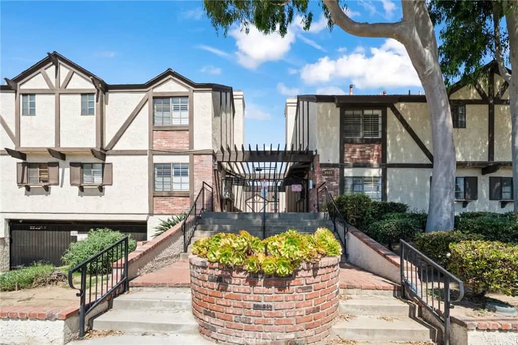 1419 W 179th St #17, Gardena, CA — listing photo 1