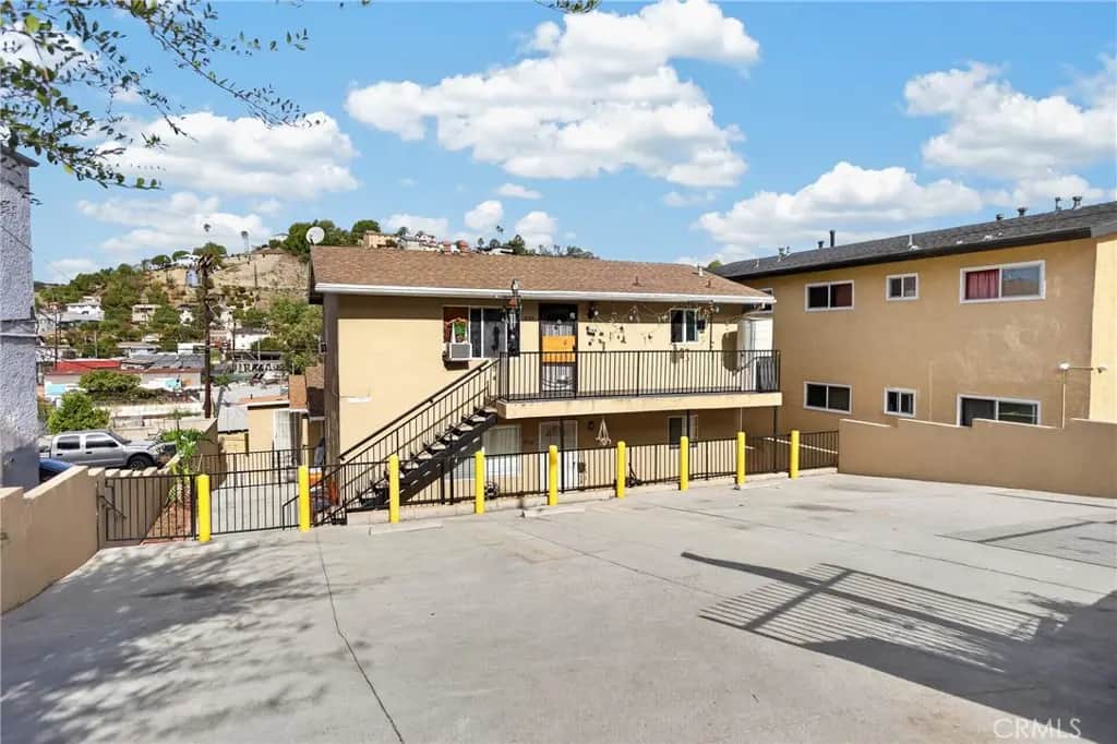 5043 Borland Rd, Los Angeles, CA — listing photo 1