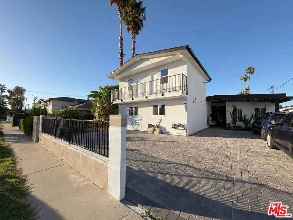 20245 Gifford Street, Winnetka, CA — listing photo 1