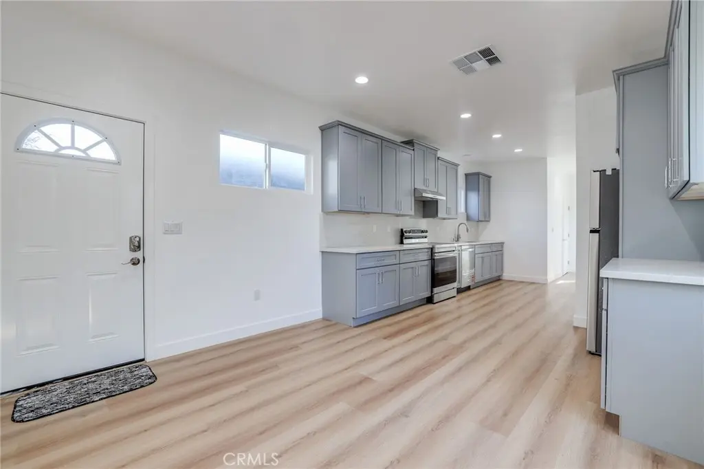 8686 Hastings Circle, Huntington Beach, CA — listing photo 1