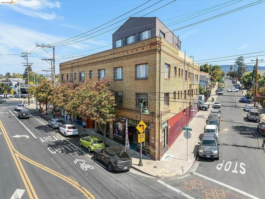3518 Foothill Blvd, Oakland, CA — listing photo 1