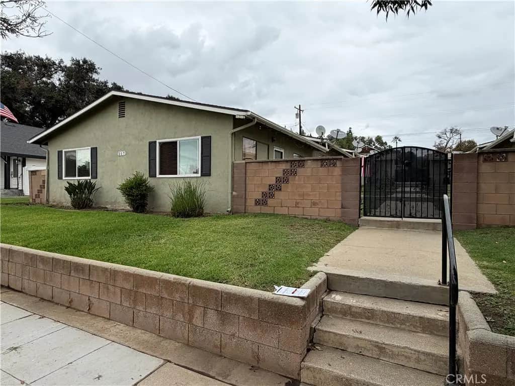 217 W 4th Street 4, San Dimas, CA — listing photo 1