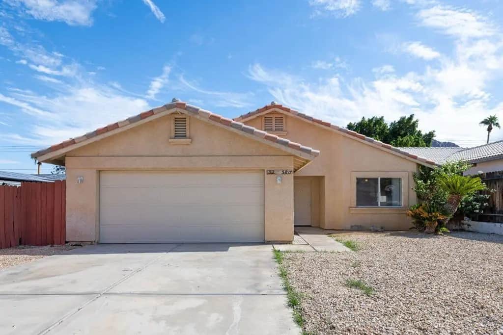 52580 Avenida Vallejo, La Quinta, CA — listing photo 1