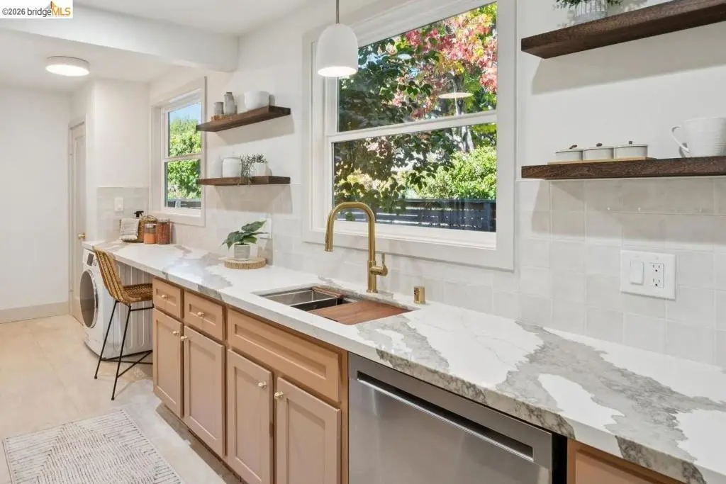 323 63RD STREET D, Oakland, CA — listing photo 1