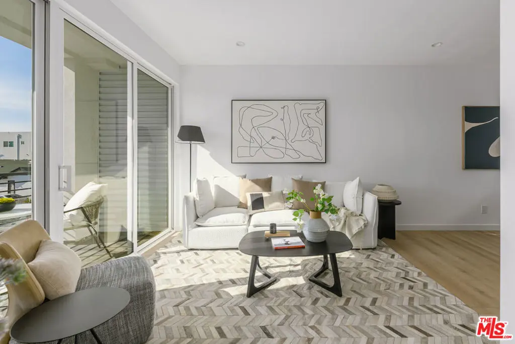5845 David Avenue, Los Angeles, CA — listing photo 1