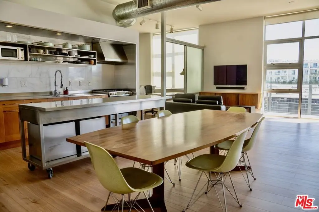 4080 Glencoe Avenue 318, Marina Del Rey, CA — listing photo 1