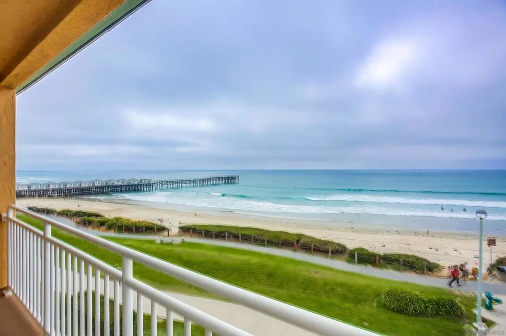 4627 Ocean Blvd 402, San Diego, CA — listing photo 1