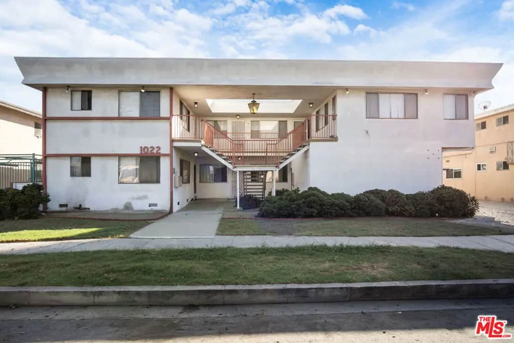 1022 Larch Street, Inglewood, CA — listing photo 1