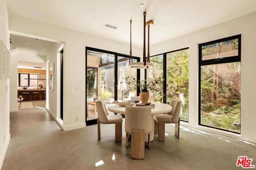 929 Hilldale Avenue, West Hollywood, CA — listing photo 1